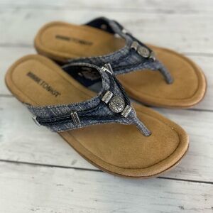 Minnetonka Silverthorne Thong Womens Sandal Size 6